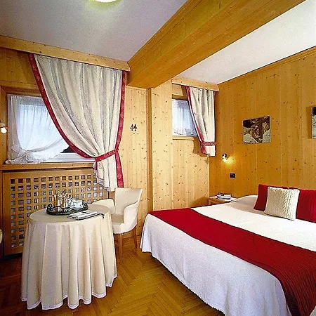 Dei Pini Hotel