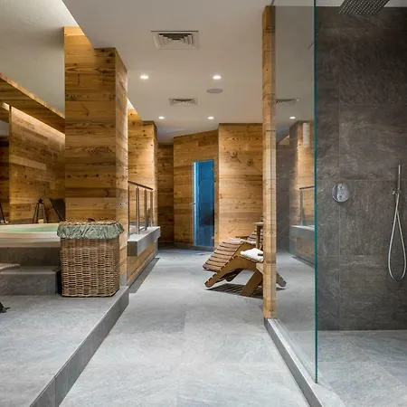 Dei Pini Szálloda 4*